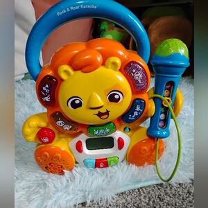 *SOLD**VTech Rock & Roar Karaoke Lion Toy